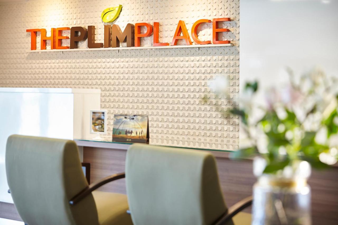 The Plimplace Hotel Bangkok Bagian luar foto