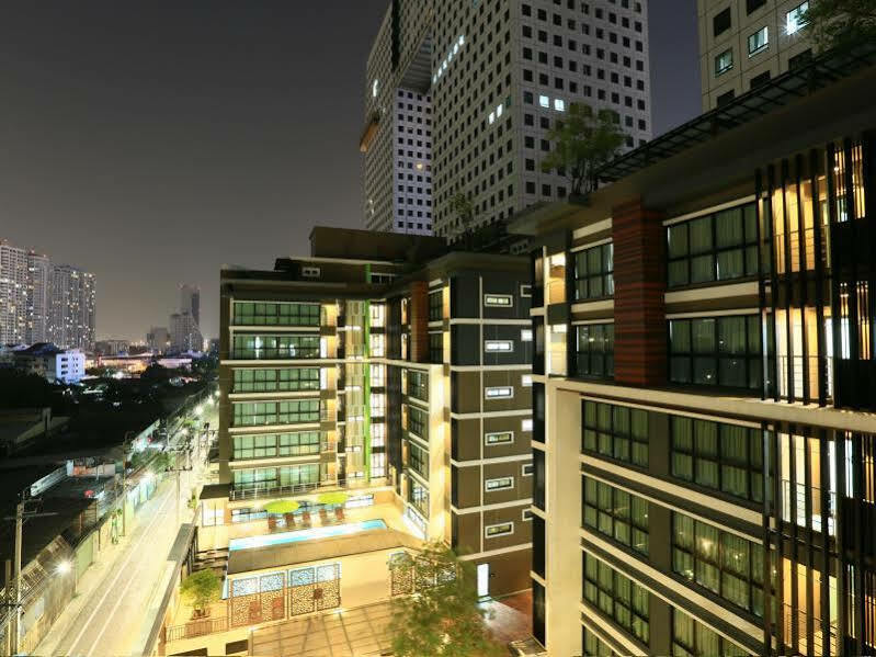 The Plimplace Hotel Bangkok Bagian luar foto